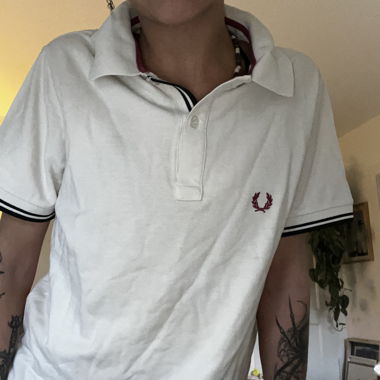 𝑂𝑟𝑔𝑖𝑛𝑎𝑙 𝑓𝑟𝑒𝑑 𝑝𝑒𝑟𝑟𝑦 𝑝𝑜𝑙𝑜 𝑠ℎ𝑖𝑟𝑡 