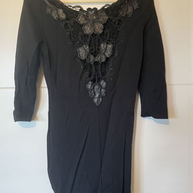 backless dress