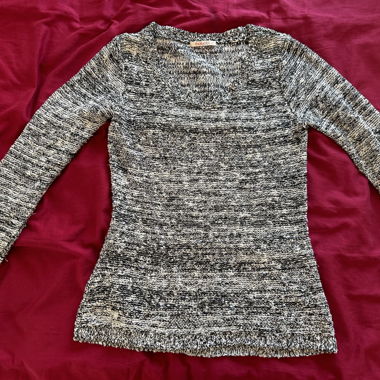 Pull gris chiné/noir/blanc avec sequins