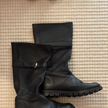 Gucci boots 