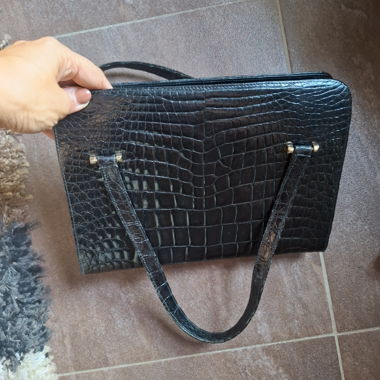 Borsa nera effetto coccodrillo
