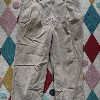 Pantaloni beige in velluto a coste