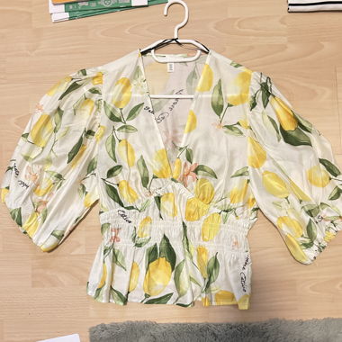 Lemon Blouse with Puff Sleeves