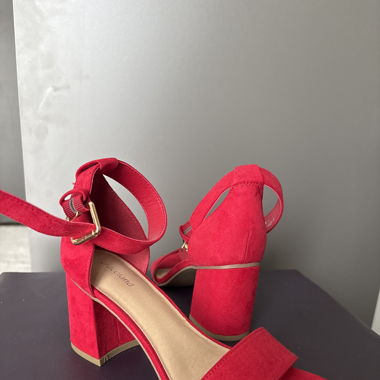 Chaussures à talons rouge 