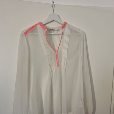  weiß transparent Bluse mit pink stickerei-details