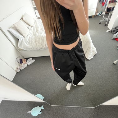 Schwarze Nike Tech Jogginghose 