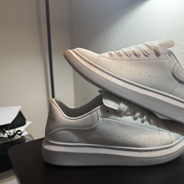 Alexander McQUEEN white size 45