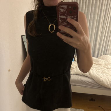 Elegant Sleeveless Top