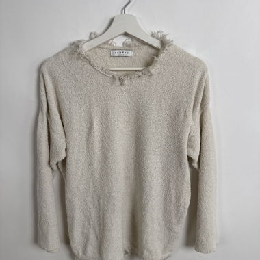 Sandro Strickpullover mit zerrissenem Kragen