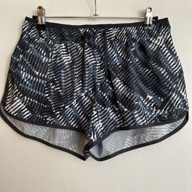 Short sportivo stampato nero, blu e grigio