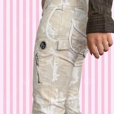 DIESEL Beige Camo Cargo Pants – Size 29