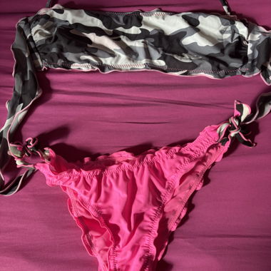 Set bikini con top a triangolo