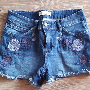 Kurze Hose Gr. 36