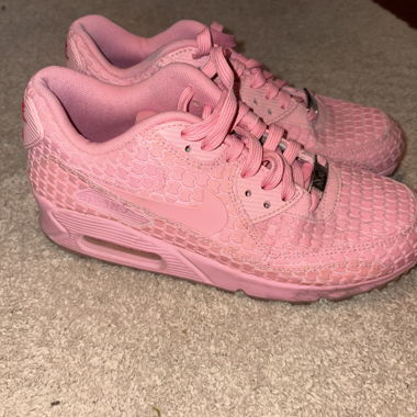 Air Max 90 «must win cake»