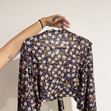 Floral tie-front top