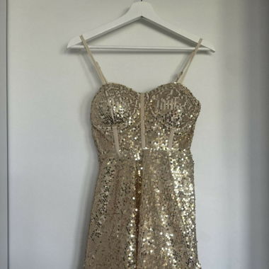 Dress never worn Size S