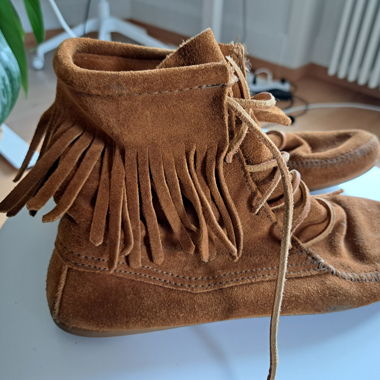Fransenschuhe