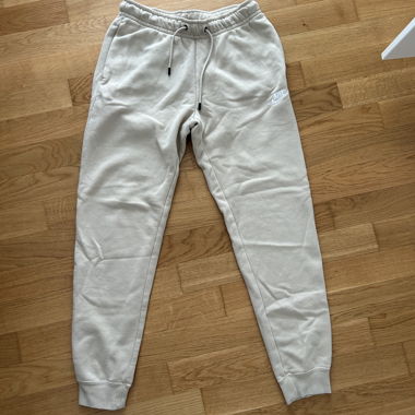 Nike beige joggers size S