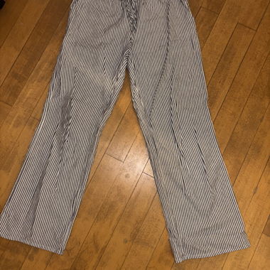 gestreifte Leinenhose