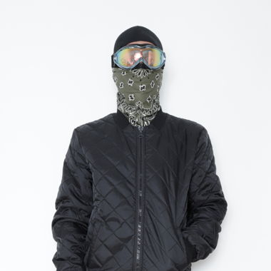 GESTEPPTE ÜBERGANGSJACKE REVERSIBLE BLACK/WHITE