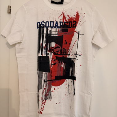 White Dsquared2 T-shirt