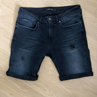 Blaue Jeans-Shorts