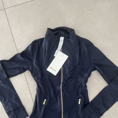 Lululemon Größe 4