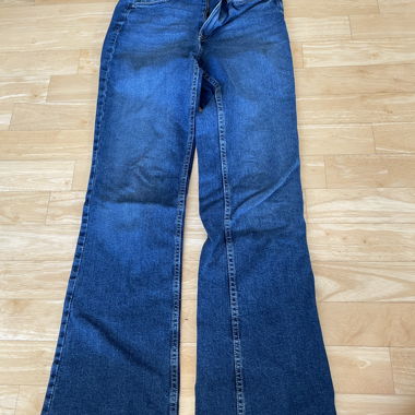 Jeans in denim scuro