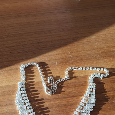 Halskette mit Strass - Modeschmuck