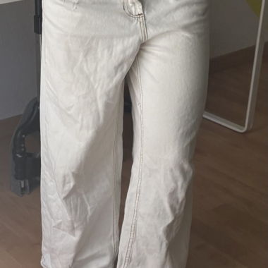 Bluesteel Jeanswear weisse Jeans mit brauner Naht