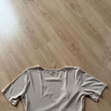 Shirt mit V ausschnitt 