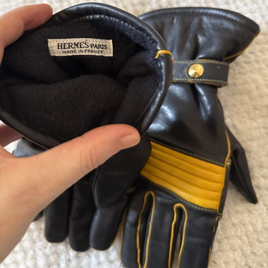 Hermès Leather Gloves black-yellow
