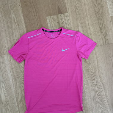 Nike miler t-shirt