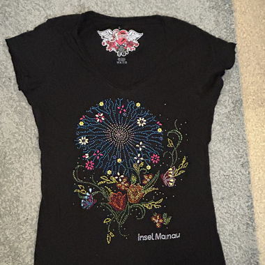 schwarzes T-Shirt