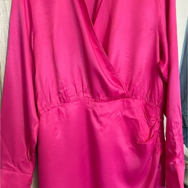 Blusa incrociata in raso rosa