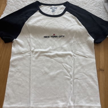 Brandy Melville, New York City‘ Shirt