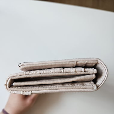 Guess wallet