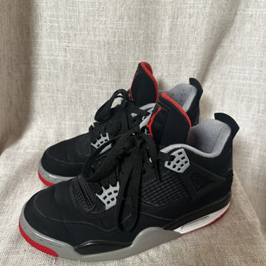 Nike Air Jordan 4 Bred