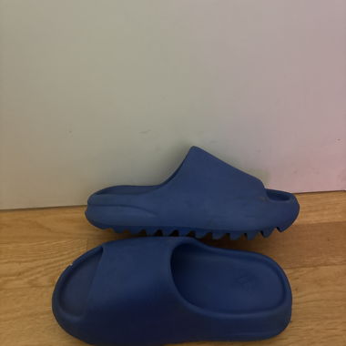 Yeese Slide