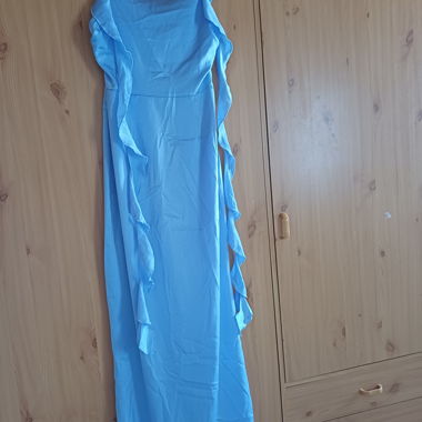 Blue dress