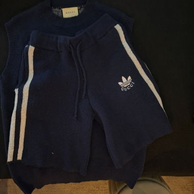 Ensemble Gucci bleu marine