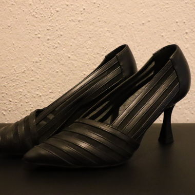 Black Next “Forever Comfort” pumps