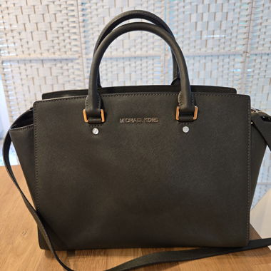 Michael Kors Green Bag