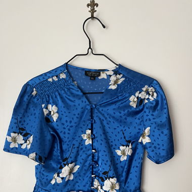 CUTE BLUE TOP