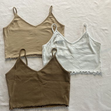 Ribbed top with thin straps
