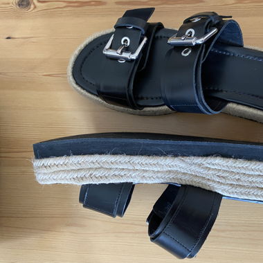 Sandales compensées Zara