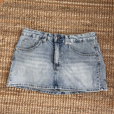 Jupe en jean mini Stradivarius