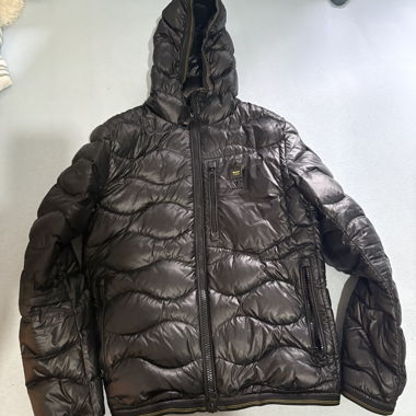 blauer puffer