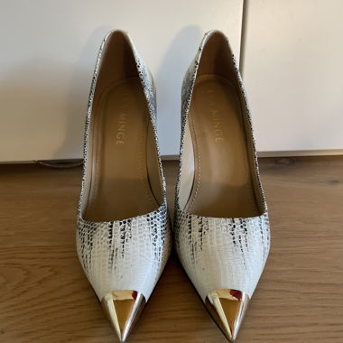 Scarpe col tacco a punta