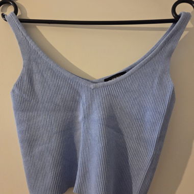 Hellblaues Ribbed Top